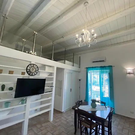 Marisa's House 度假居 *